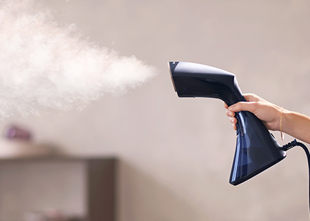 Kraftfull &aring;nga f&ouml;r skrynkelfria kl&auml;der 