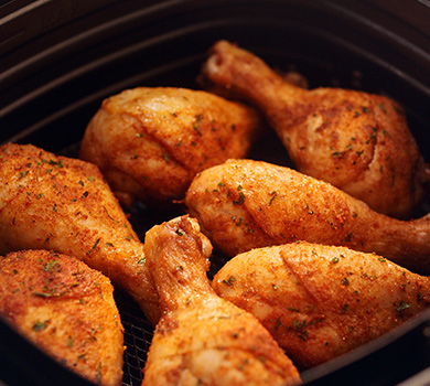 kyllingel&aring;r med spr&oslash;dt skind i Airfryer