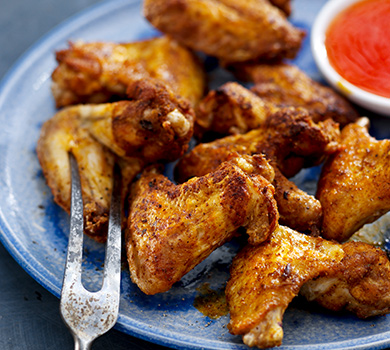 Spr&oslash;de og saftige kyllingevinger i Airfryer