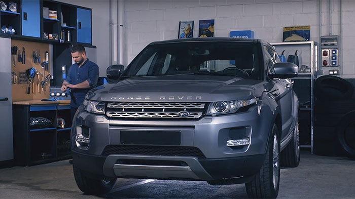 S&aring;dan udskifter du lyskilder p&aring; din Range Rover Evoque